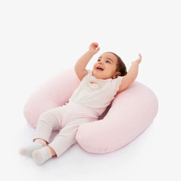 Almohada de Lactancia Rosa Pastel Mr & Mrs bebé acostado