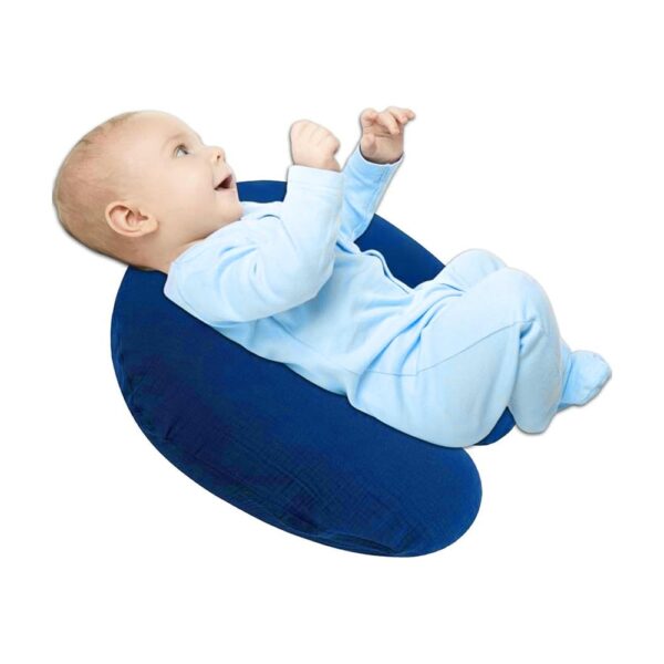Almohada de Lactancia Azul Marino Mr & Mrs bebé acostado