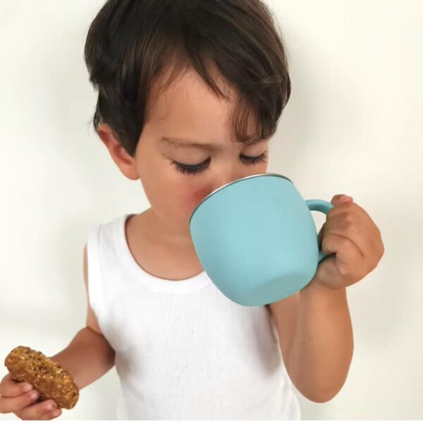 Taza Acero Inoxidable Celeste uso